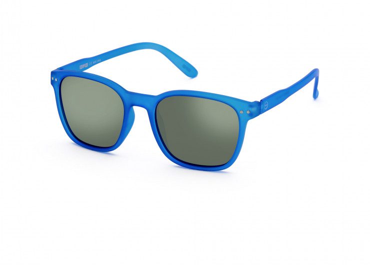 sun-nautic-king-blue-sunglasses-polarized-lenses-3.jpg