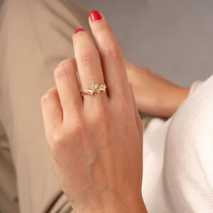 Ring With White Zircon – Jewellery